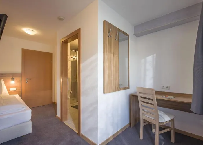 Fruehstueckspension Sport Mayr Couette-café 3*