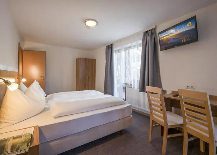 Fruehstueckspension Sport Mayr Couette-café