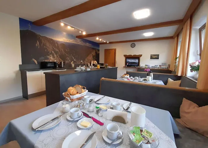 Fruehstueckspension Sport Mayr Couette-café